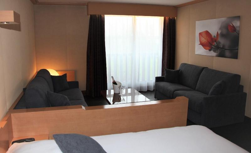 Hotel Amirauté Golf Deauville 3*